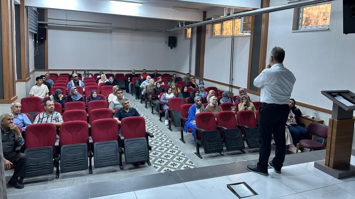 2025-2026 EĞİTİM ÖĞRETİM YILI 1.DÖNEM VELİ TOPLANTISI